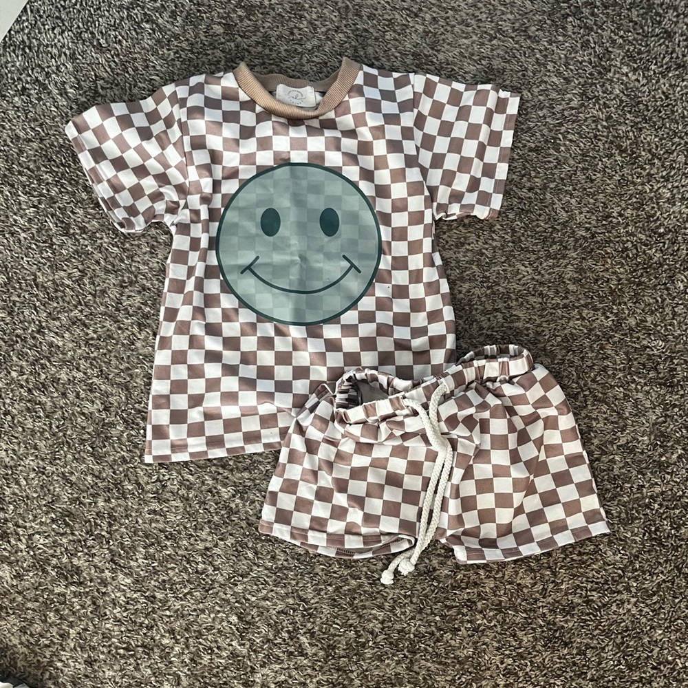 Checkered Set